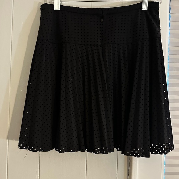 J.Crew Laser Cut Black Pleated Mini Skirt Size 4 - Picture 6 of 6